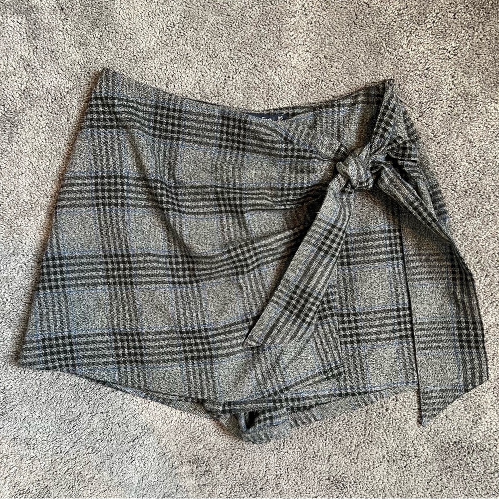 Abercrombie grey Plaid Wrap Skirt